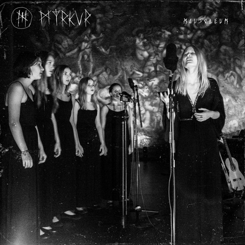 Pochette de Mausoleum
