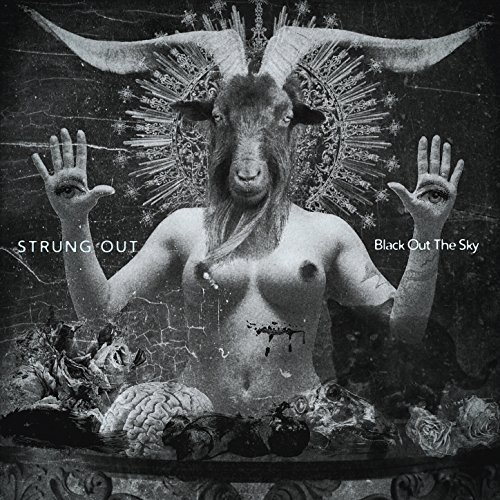 Pochette de Black Out The Sky