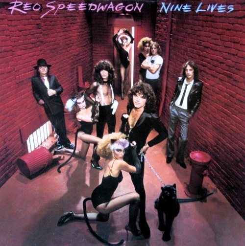 Pochette de Nine Lives