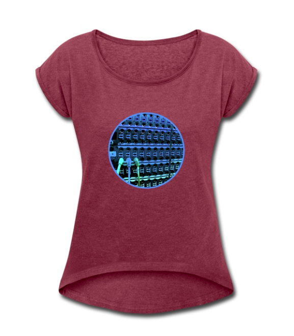 T-shirt à manches retroussées